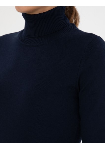 Kadın Lacivert Slim Fit Balıkçı Yaka Basic Kazak 50315747-VR033