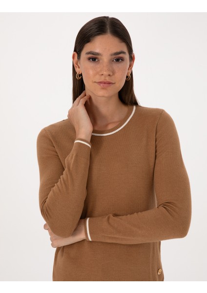 Kadın Camel Slim Fit Çizgi Detaylı Basic Kazak 50315910-VR015 fiyatları