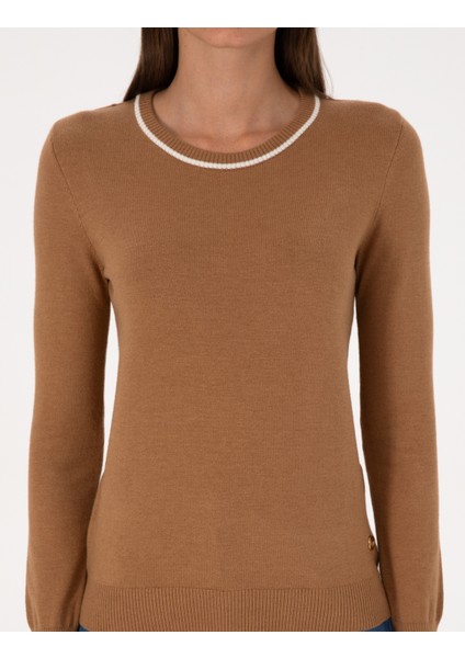 Kadın Camel Slim Fit Çizgi Detaylı Basic Kazak 50315910-VR015