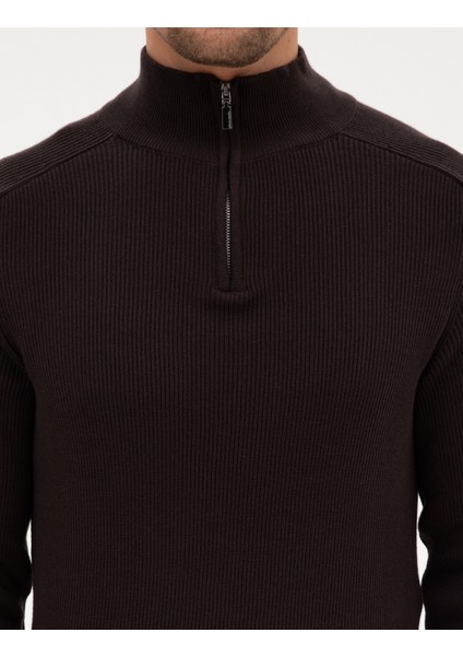 Erkek Koyu Kahverengi Slim Fit Dik Yaka Fermuarlı Triko Kazak 50315732-VR084