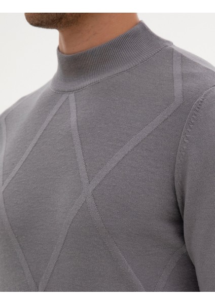 Erkek Gri Slim Fit Yarım Balıkçı Yaka Triko Kazak 50317520-VR024