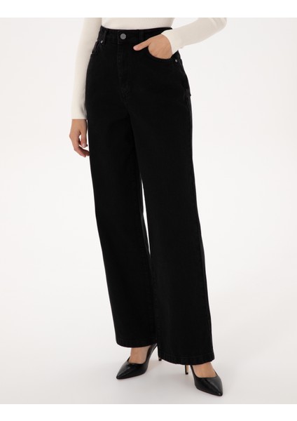Kadın Siyah Loose Fit Jean Pantolon 50318043-VR046 fiyatları