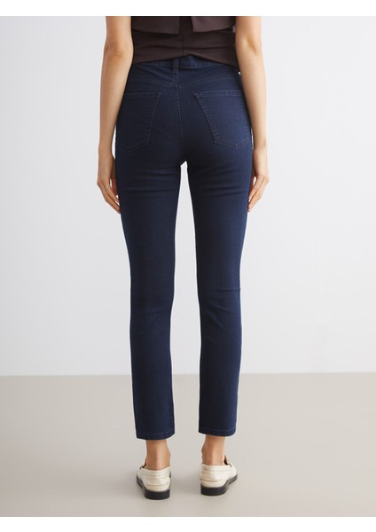 Yeni Sezon Slim Fit Kadın Jean Pantolon indirimleri