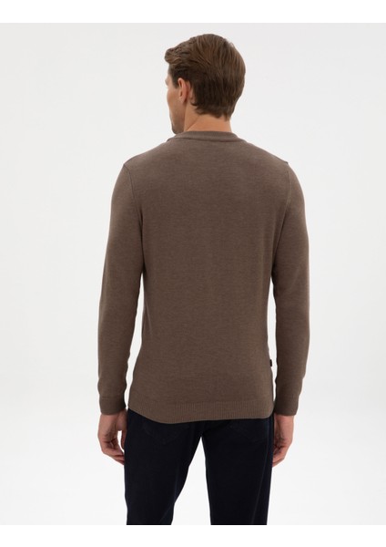 Erkek Vizon Melanj Slim Fit Çeyrek Yaka Basic Triko Kazak 50315456-VR174 indirimleri