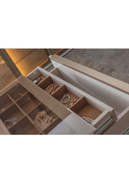 Lobby Puflu Şifonyer