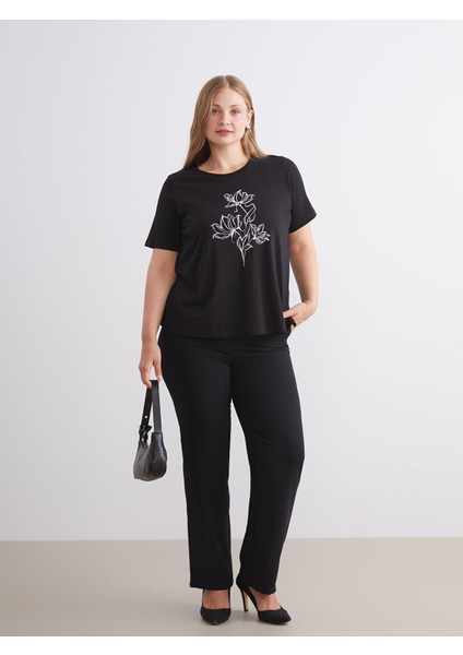 Yeni Sezon Bisiklet Yaka Çiçekli Kadın Tişört fiyatları