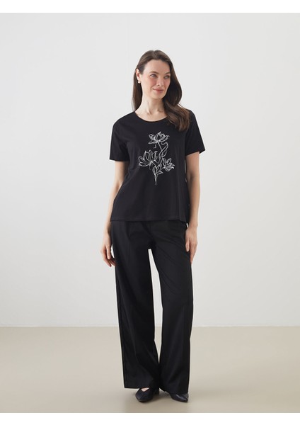 Yeni Sezon Bisiklet Yaka Çiçekli Kadın Tişört modelleri