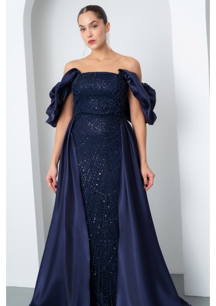 Kadın Lacivert Kayık Yaka Saten Kuyruklu Uzun Boncuklu Abiye modelleri