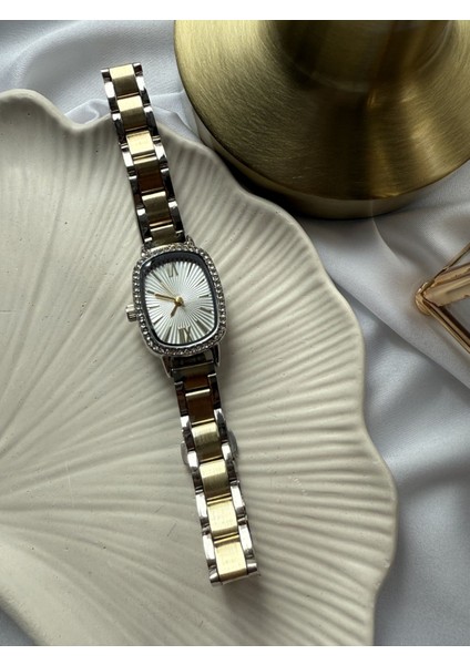 Çift Renk Zirkon Taşlı Saat modelleri