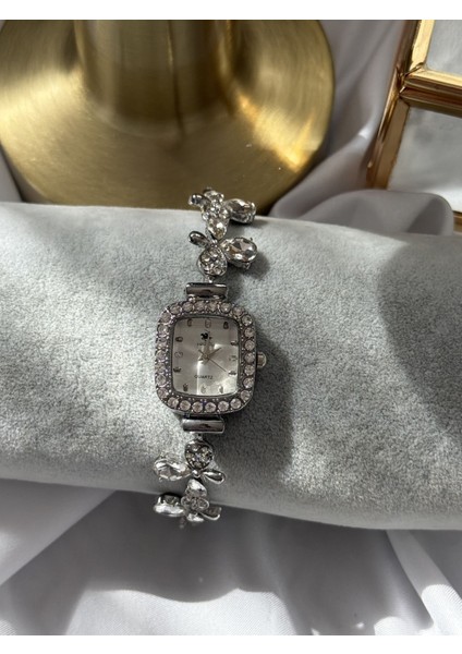 Çiçek Motifli Bileklik Model Saat fiyatları