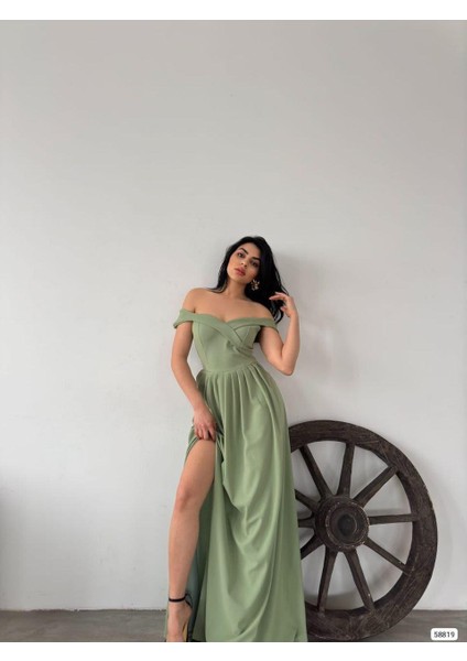 Kayık Yaka Yırtmaçlı Uzun Abiye Elbise 58819 Mint