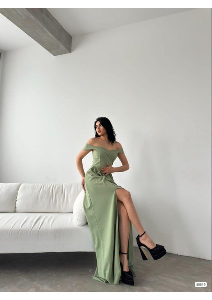 Kayık Yaka Yırtmaçlı Uzun Abiye Elbise 58819 Mint modelleri