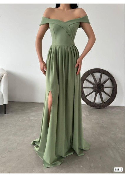 Kayık Yaka Yırtmaçlı Uzun Abiye Elbise 58819 Mint fırsatları