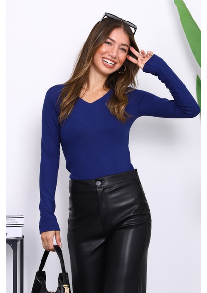 Lacivert V Yaka Modal Bluz