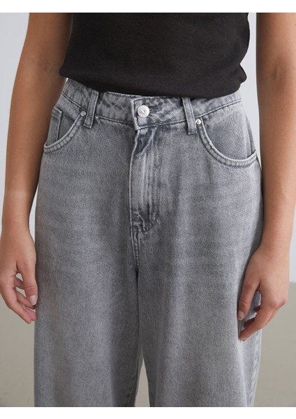 Yeni Sezon Baggy Fit Kadın Jean Pantolon modelleri