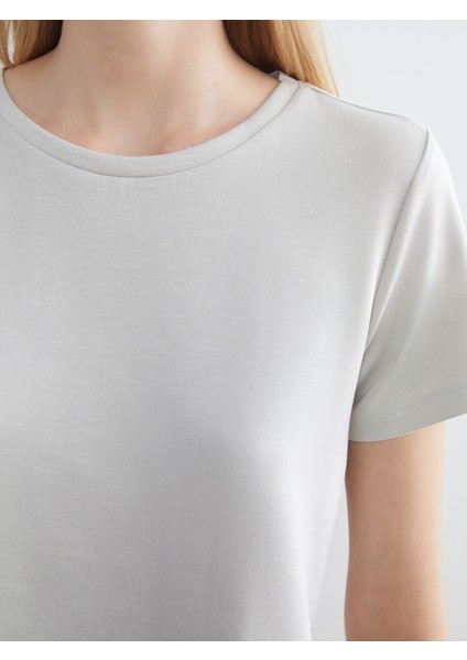 Yeni Sezon Bisiklet Yaka Kadın Tişört modelleri