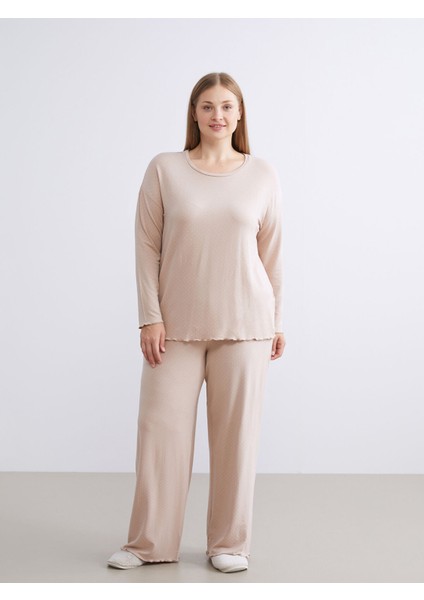 Yeni Sezon Bisiklet Yaka Puantiyeli Kadın Pijama Takımı fiyatları