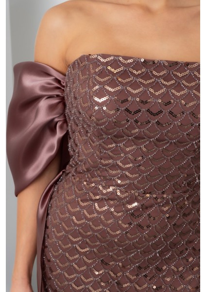 Kadın Kahverengi Straplez Boncuklu Saten Kuyruklu Uzun Abiye indirimleri