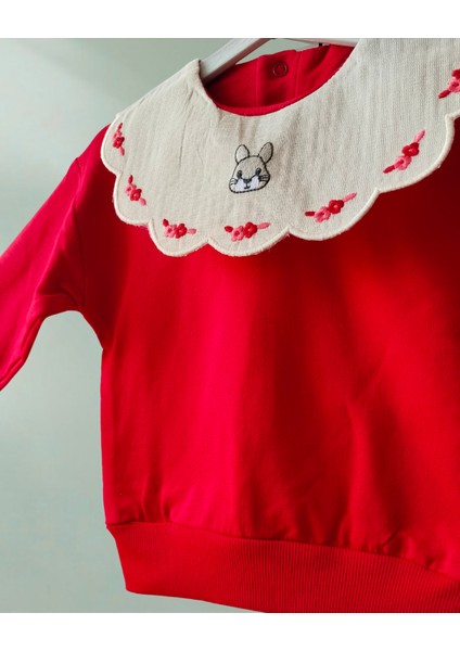 Kırmızı Kız Bebek 2’li Takım – Fırfırlı Işlemeli Yaka Detaylı Sweatshirt ve Fitilli Tayt indirimleri