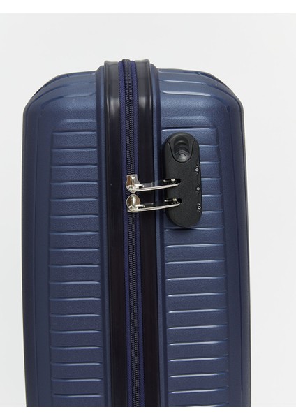 Yeni Sezon Kilit Detaylı Büyük Boy Valiz modelleri