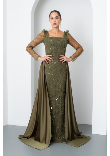 Kadın Haki Uzun Kol Taşlı Saten Kuyruk Aksesuarlı Abiye