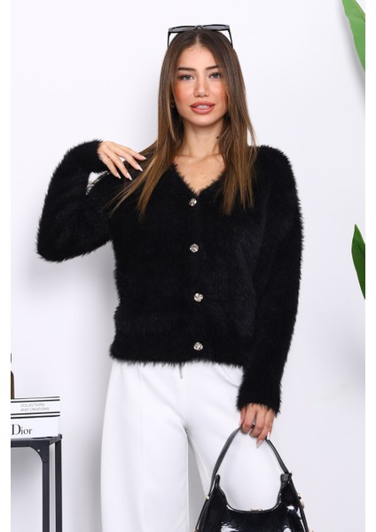 Siyah Dümeli Kısa Angora Yumoş Triko Hırka