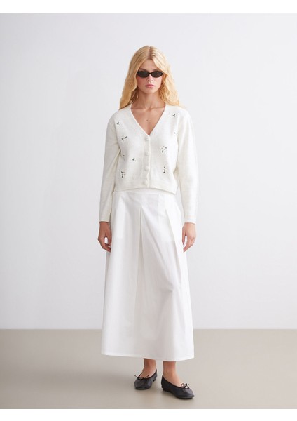 Yeni Sezon V Yaka Çiçek Nakışlı Kadın Triko Hırka fiyatları