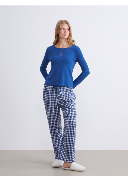 Yeni Sezon Bisiklet Yaka Baskılı Kadın Pijama Takımı fiyatları