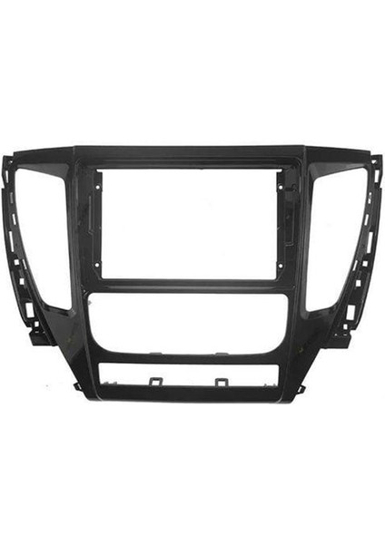 Mitsubishi | Pajero | 2016-2018 | 9 Inch Çerçeve + Soket Set