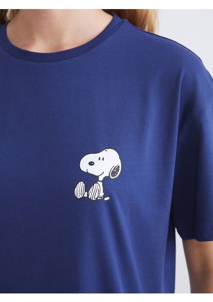 Yeni Sezon Bisiklet Yaka Snoopy Baskılı Kadın Tişört modelleri