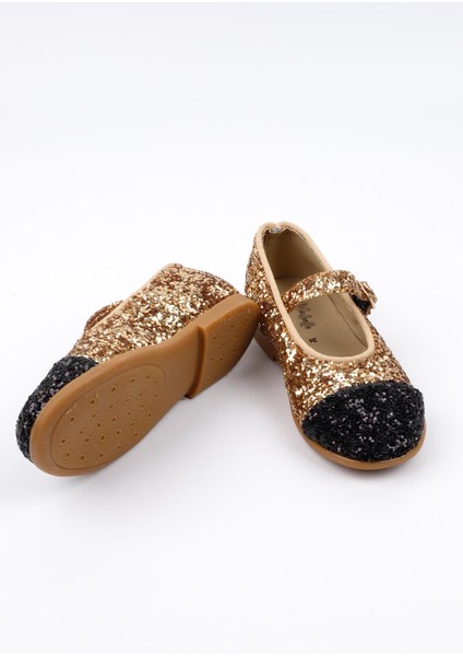 Altın Pullu Tokalı Kız Çocuk Ayakkabı