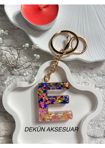 E Harfi Epoksi Karışık Renk El Yapımı Anahtarlık