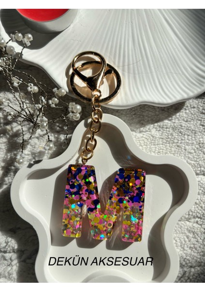 M Harfi Epoksi Karışık Renk El Yapımı Anahtarlık