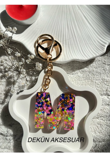 M Harfi Epoksi Karışık Renk El Yapımı Anahtarlık fiyatları