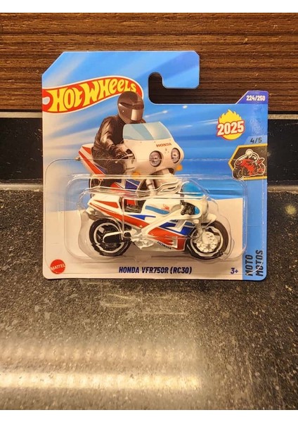 1/64 Honda Vfr 750 RC30