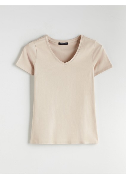 Yeni Sezon V Yaka Kadın Tişört