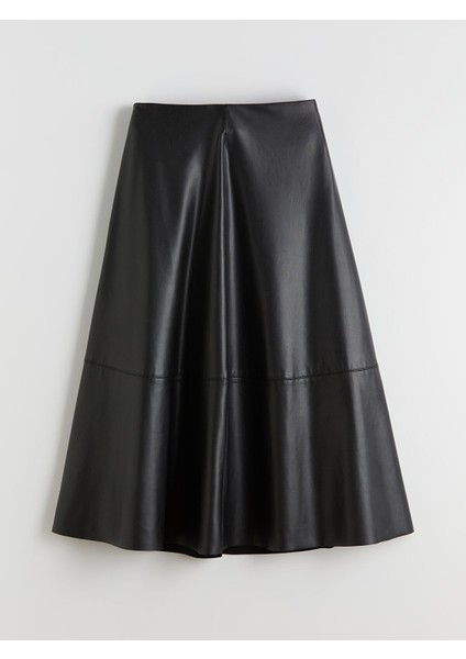 Yeni Sezon Deri Görünümlü Kloş Etek indirimleri