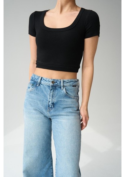 Geniş Yaka Bady - Siyah fiyatları