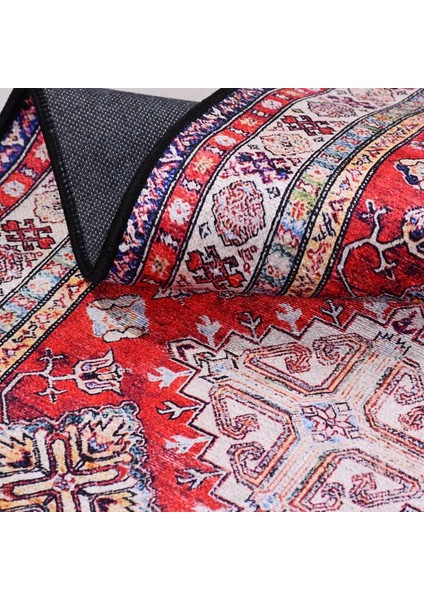 Pastena Klasik Eskitme Multi Polyester ve Pamuklu Kaydırmaz Tabanlı Dijital Baskı Halı fırsatları