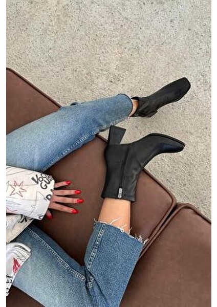 Trew Kadın Streç Bilekli Orta Boy Topuklu Bot Siyah fırsatları