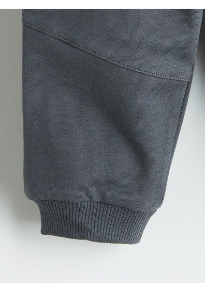 Yeni Sezon Beli Lastikli Erkek Çocuk Eşofman Altı modelleri