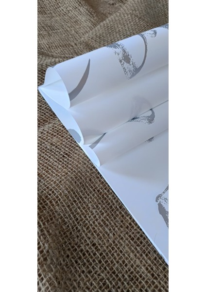 Beyaz Love Yazılı Desenli Çiçek Ambalaj Kağıdı – 5’li Paket modelleri