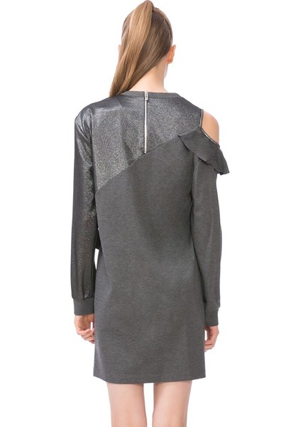 Omuz Detaylı Volanlı Bluz modelleri