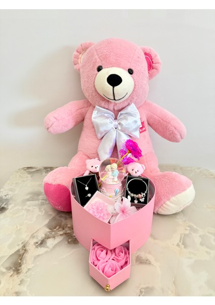 Full Pembe Aşk Evreni İkili - Sevgiliye Romantik Hediye Kutusu | Kar Küresi + Takı + Peluş Ayıcık
