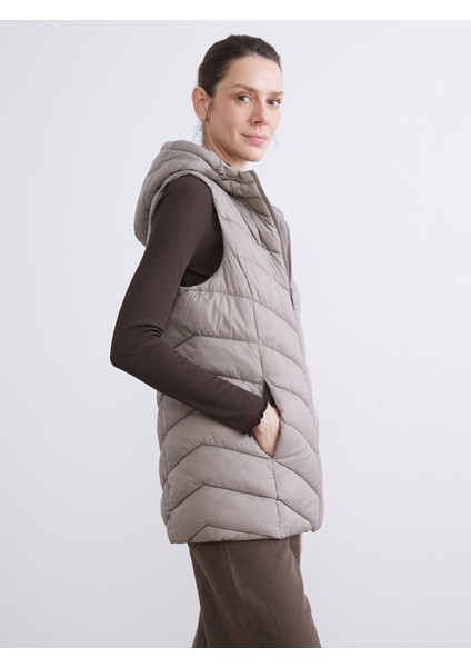 Yeni Sezon Kapüşonlu Kadın Şişme Yelek fiyatları