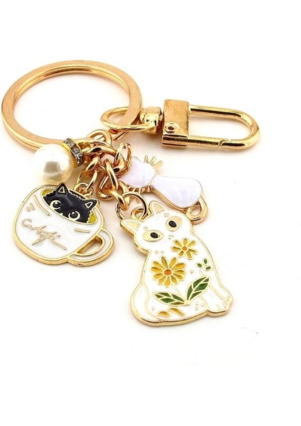 Beyaz Kediler Çiçek ve Inci Top Sallantılı Metal Anahtarlık Çanta Süsü Charm KC390 fiyatları