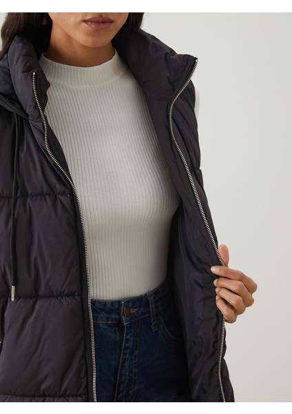 Yeni Sezon Kapüşonlu Kadın Şişme Yelek fırsatları