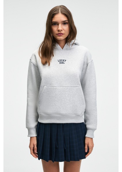 YUMEA Kadın Oversize Kapüşonlu Baskılı Grimelanj Sweatshirt fiyatları