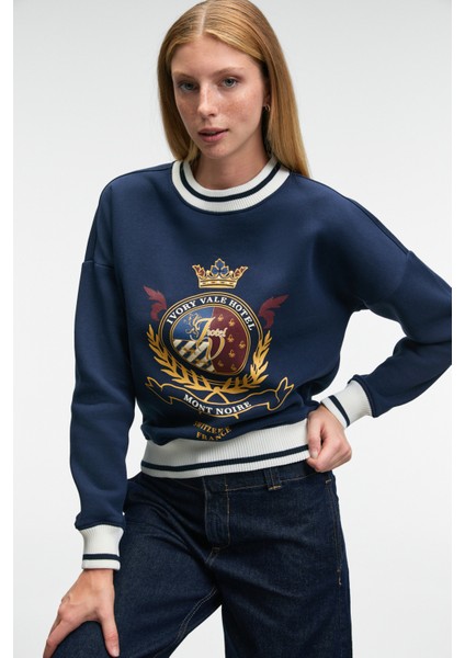 VALLUNE Kadın Kontrast Triko Etek Ucu Manşet Ve Yakalı Nakış Crop Lacivert Sweatshirt