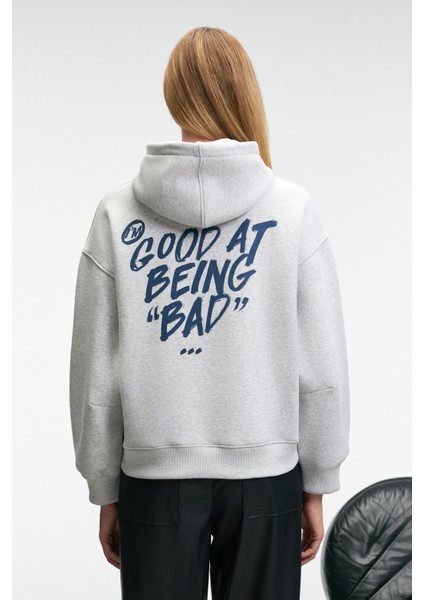 EVANTIA Kadın Baskılı Oversize Kapüşonlu Nakış Detaylı Kanguru Cep Grimelanj Sweatshirt